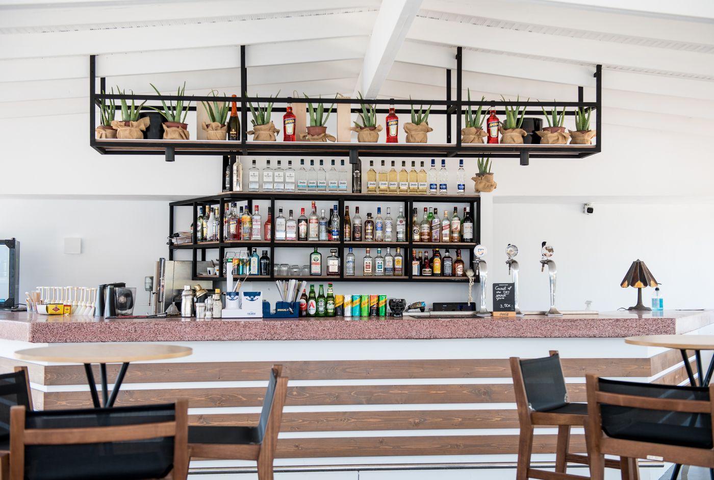 Summer-Village-Hotel-Bar-45