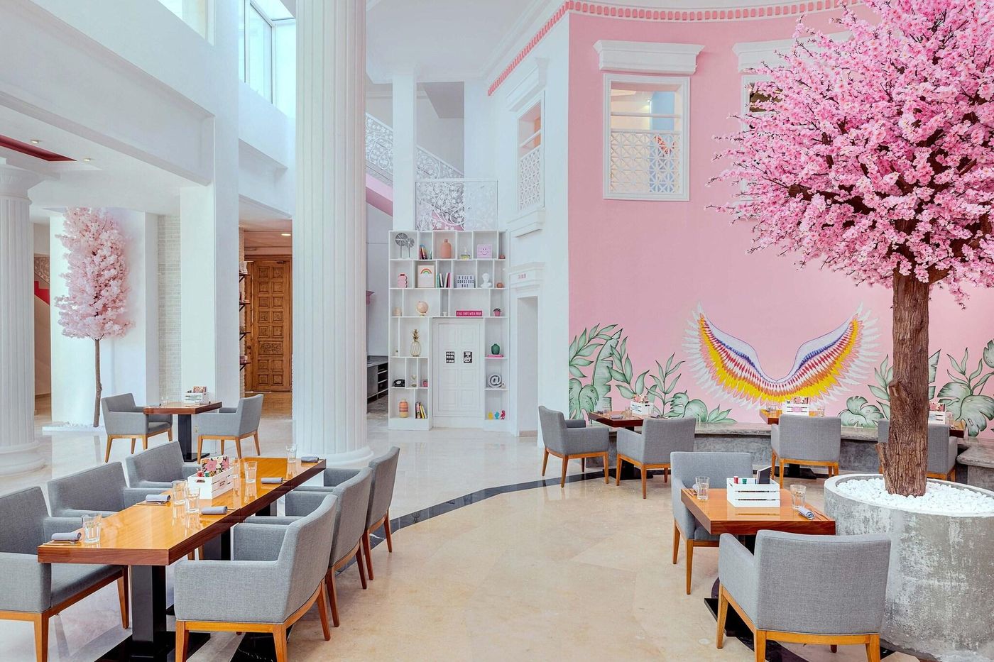 Le-Meridien-Dubai-Hotel---Conference-Centre-Restaurant-82