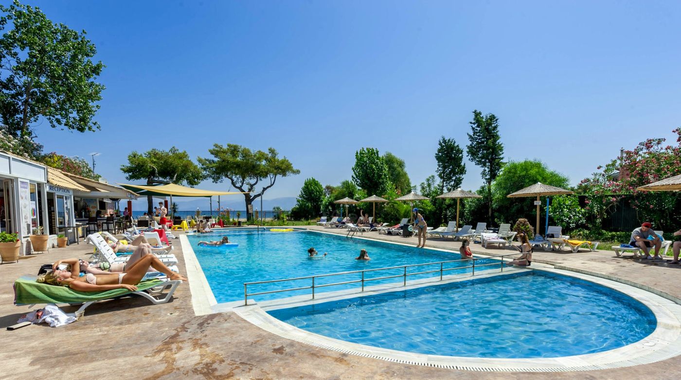 Koulouris-Beach-Pool-9