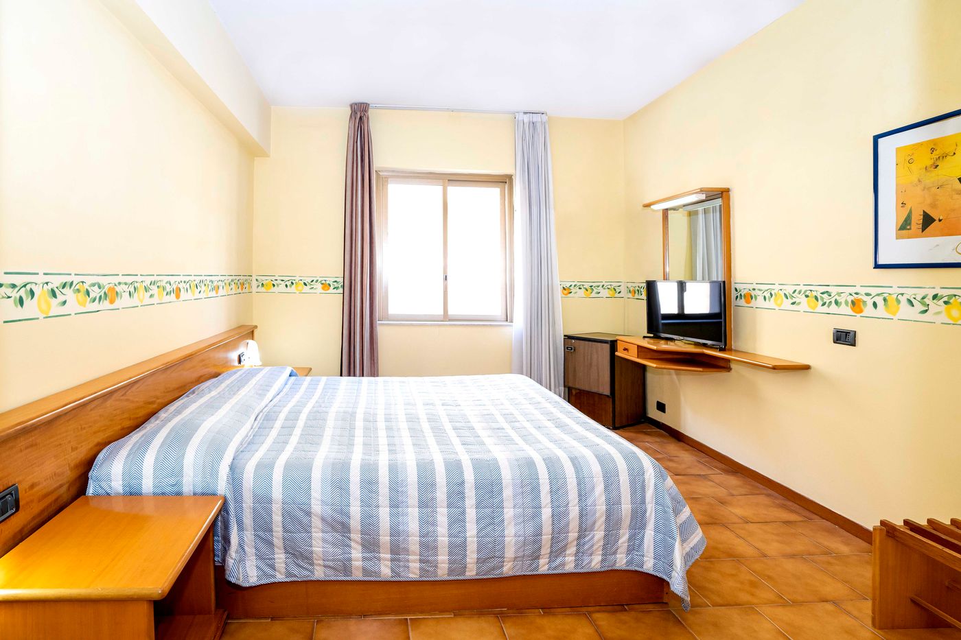 Room Economy (2).jpg