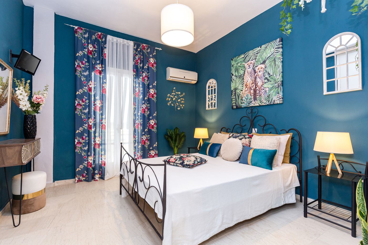 V.A. Boutique Apartments & Suites