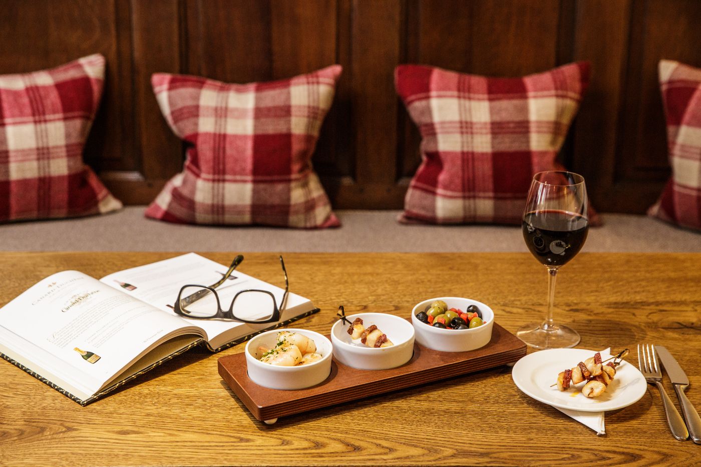 Greenhills-Country-Hotel-Lobby-21