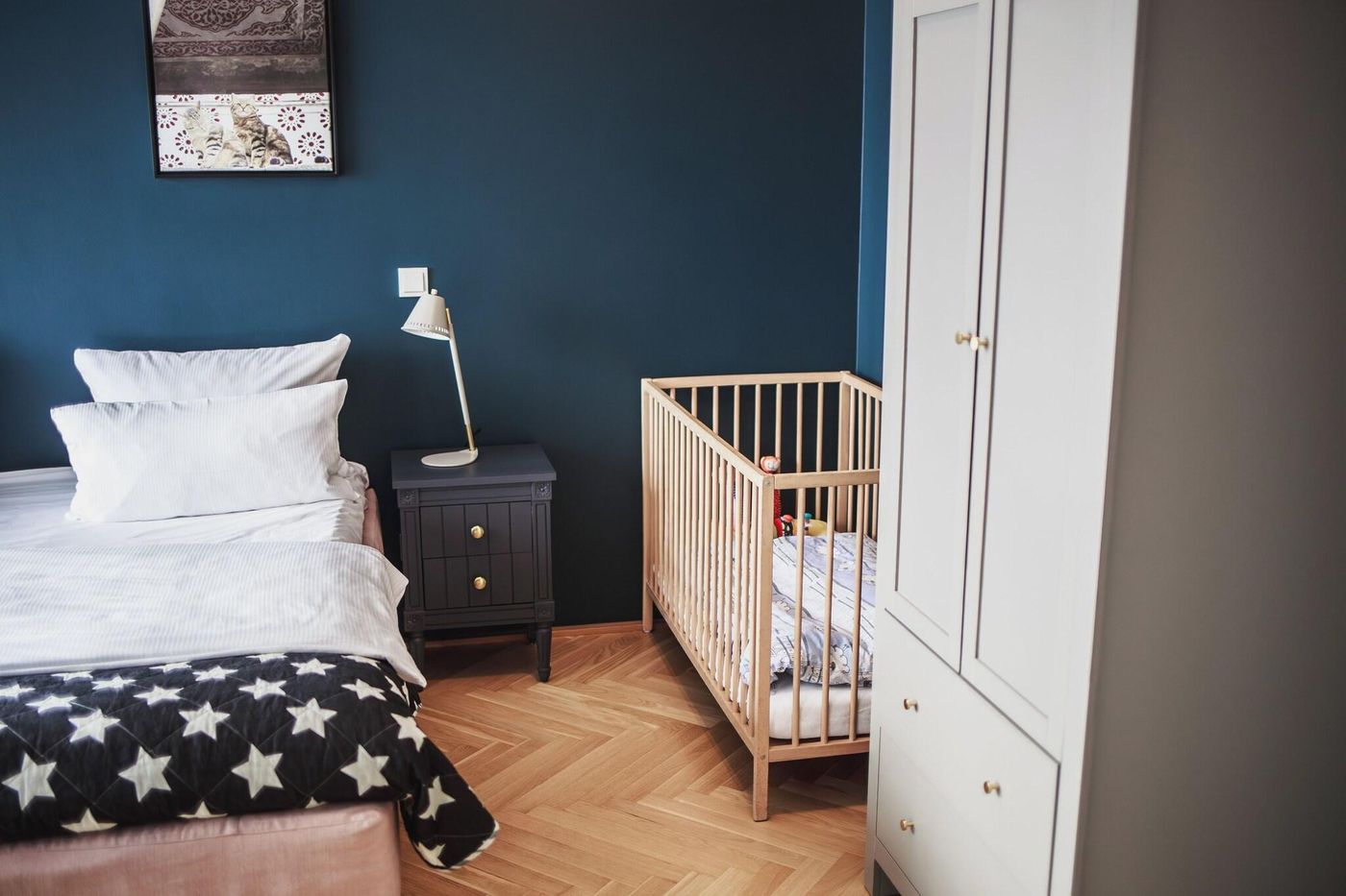 The-Circus-Apartments-Room-42