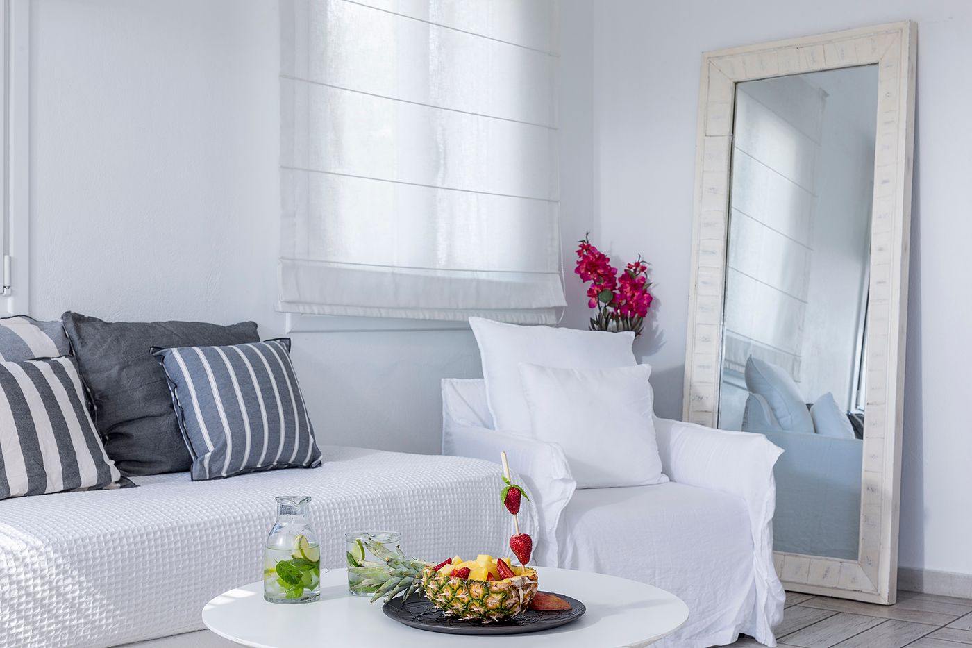 Ostraco-Luxury-Suites-Room-38