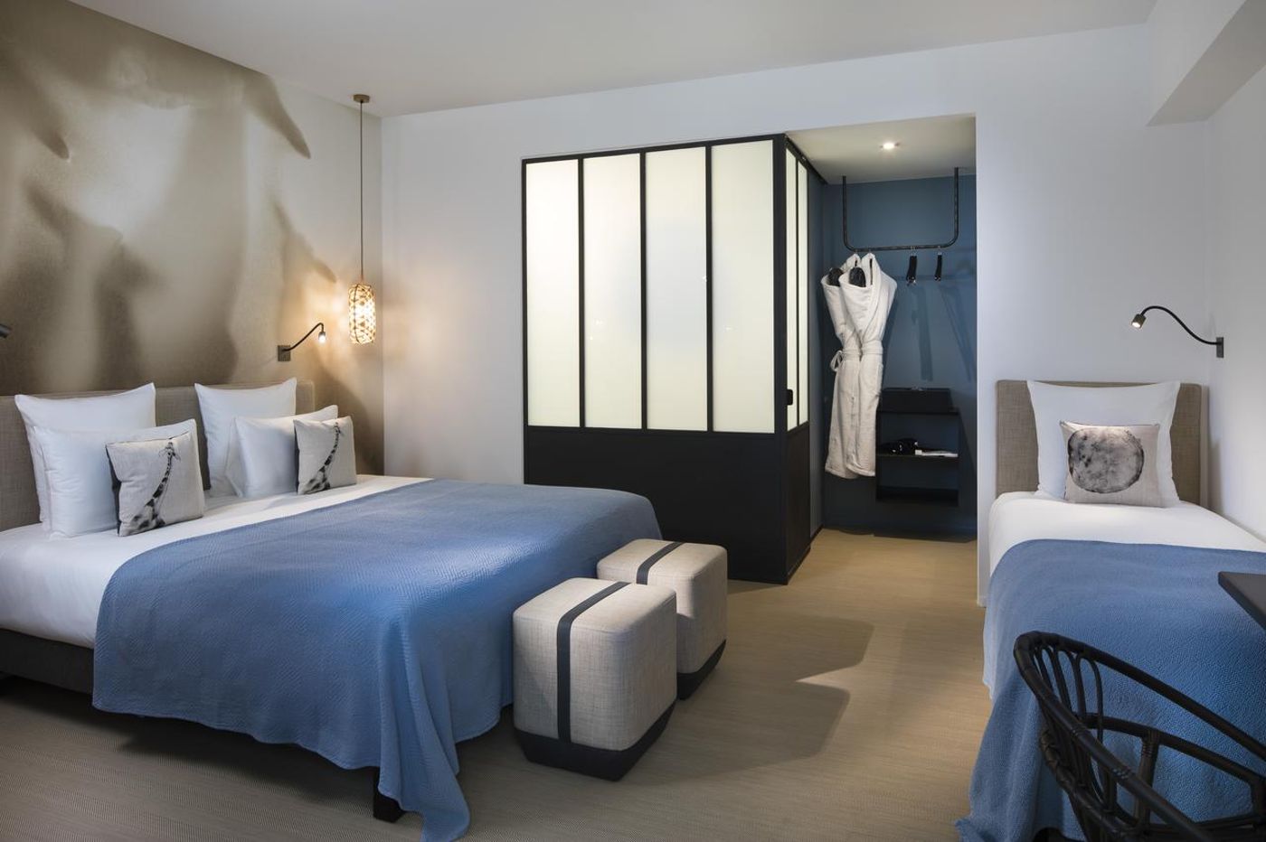 Les-Deux-Girafes-Room-7