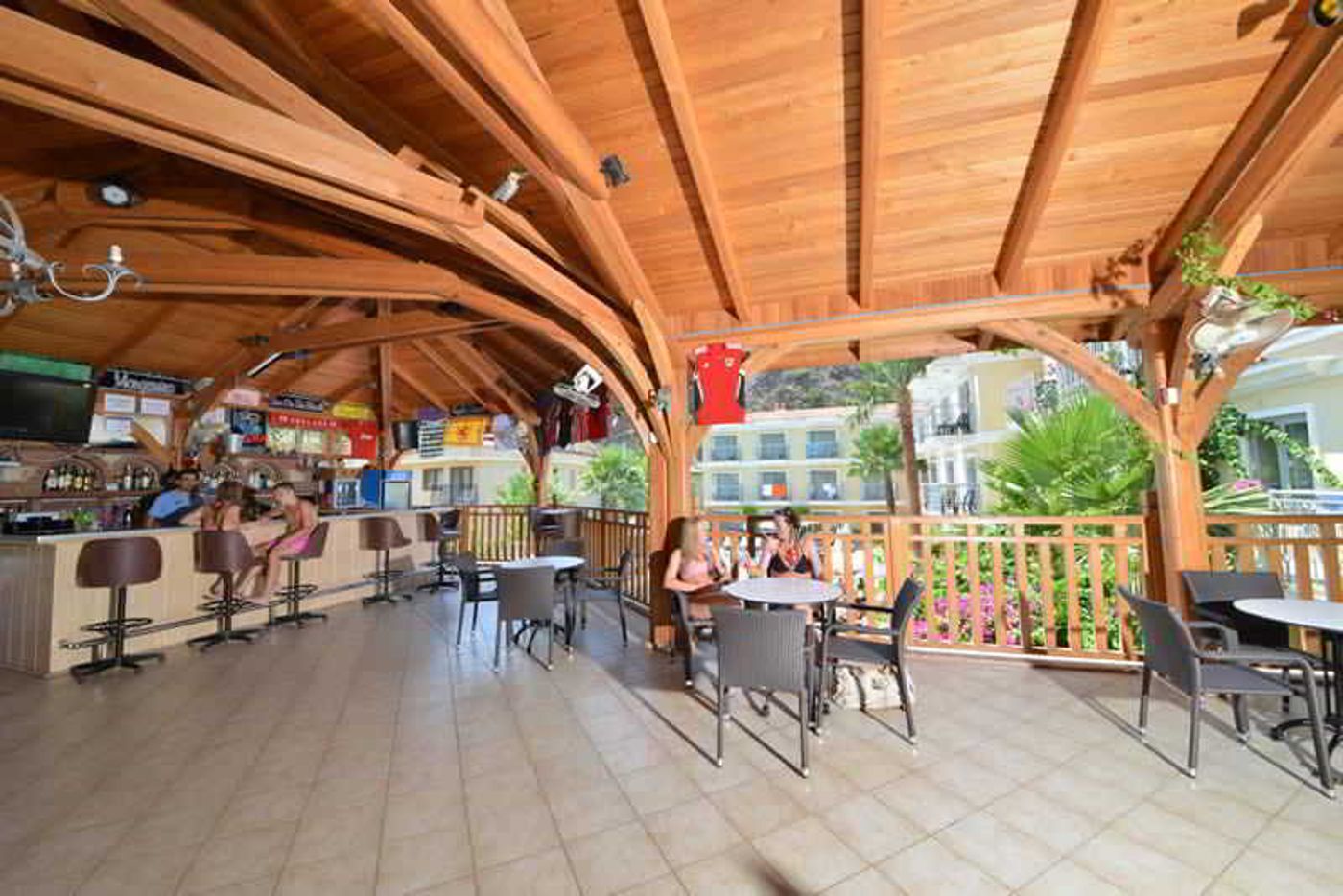Villa-Beldeniz-Bar-17