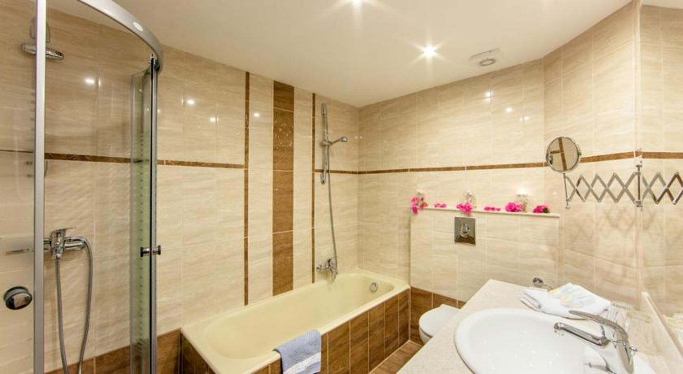 Marianna Palace Hotel