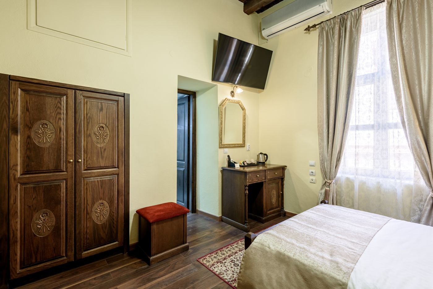 Porto-Del-Colombo-Room-16