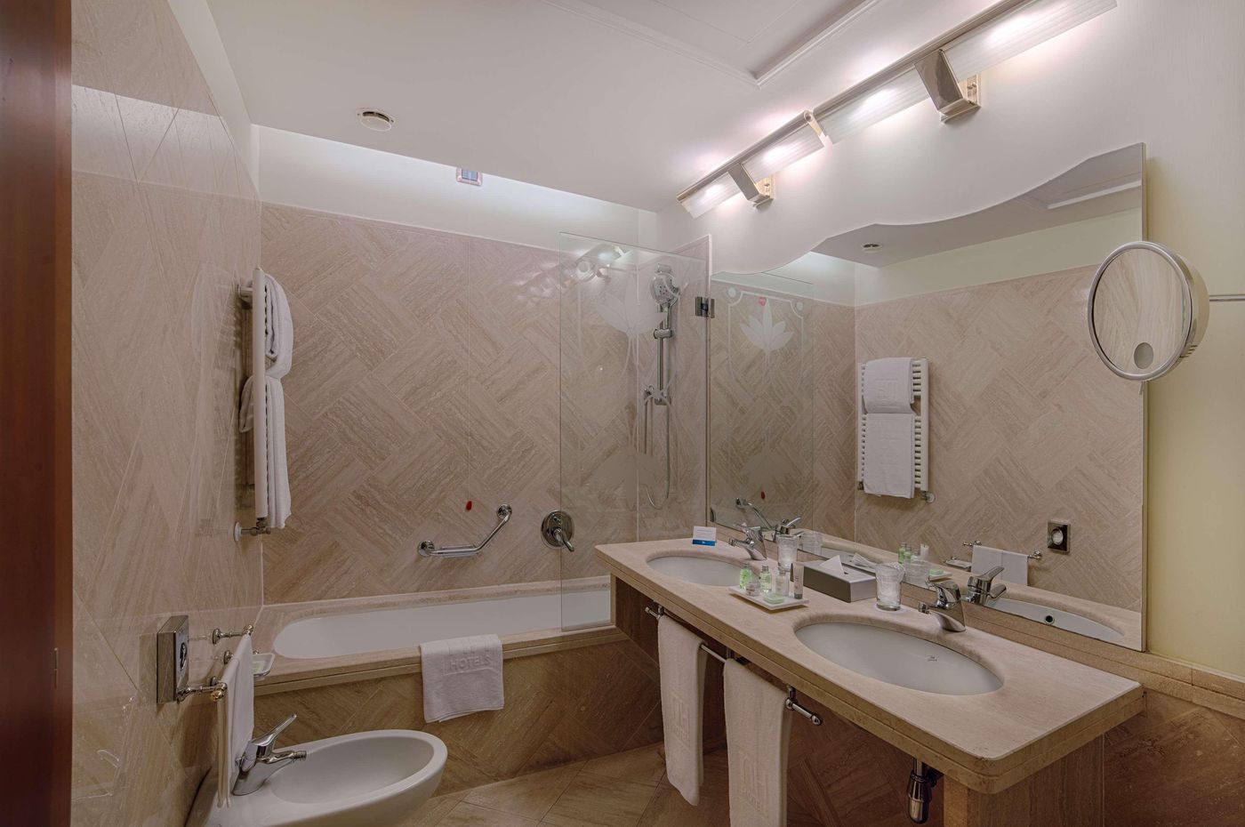 NH-Roma-Villa-Carpegna-Room-27