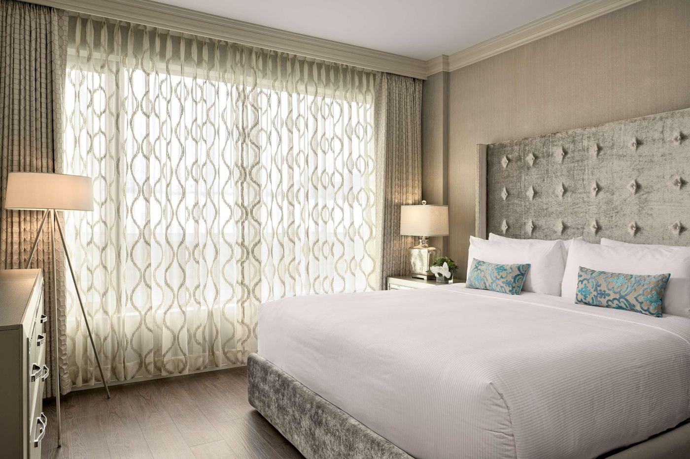 Georgian-Court-Hotel-Room-26