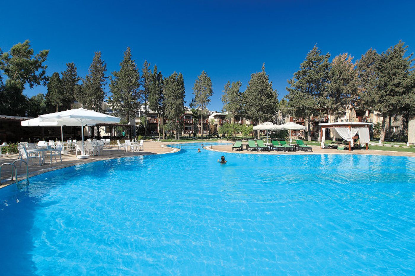 Camelot-Boutique---Beach-Spa-Pool-2