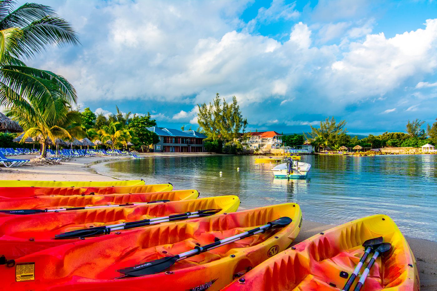 Jewel-Paradise-Cove-Resort---Spa-Beach-37