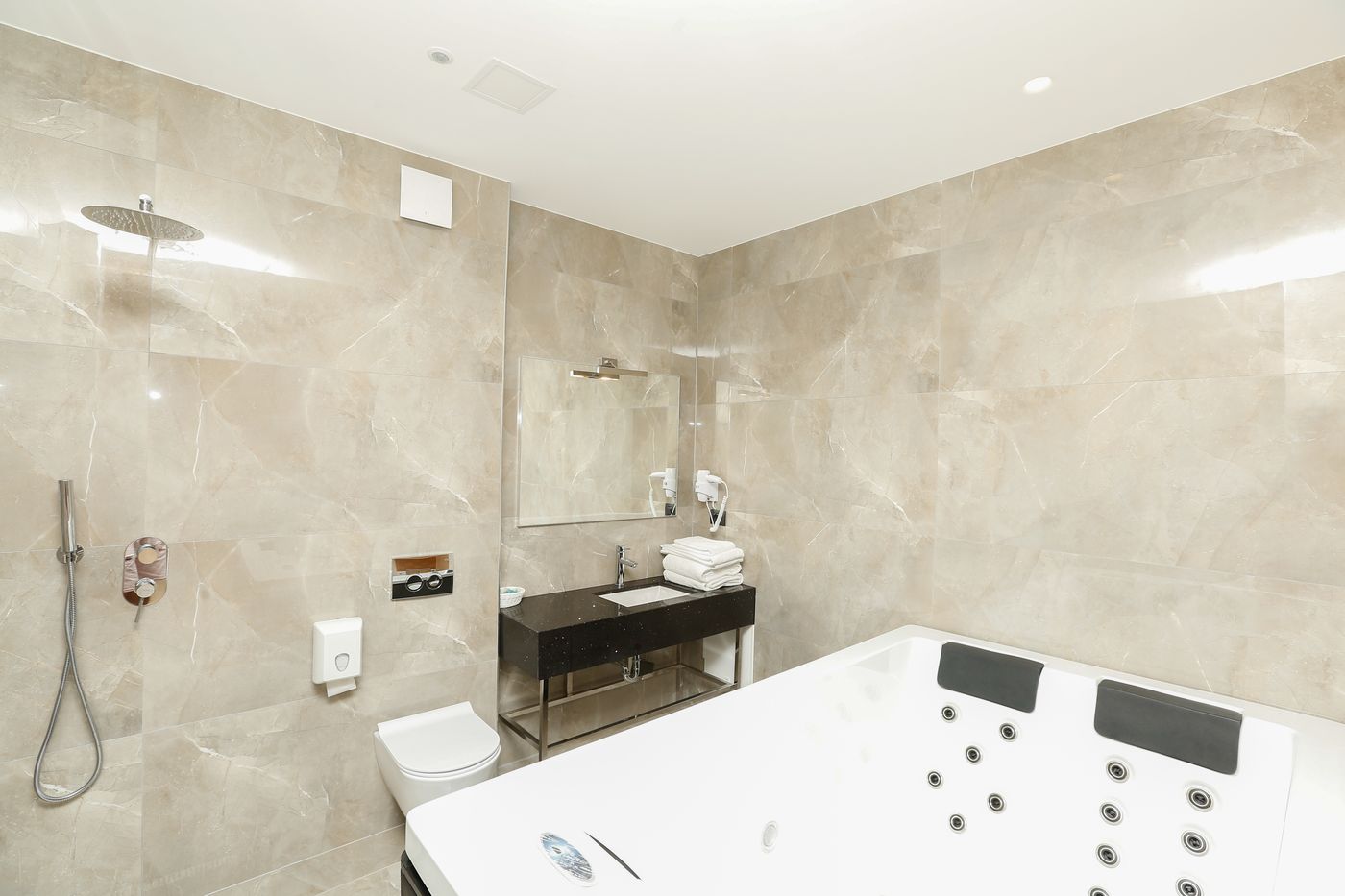 Oxford Hotel-Albania-TIRANA-General view-1