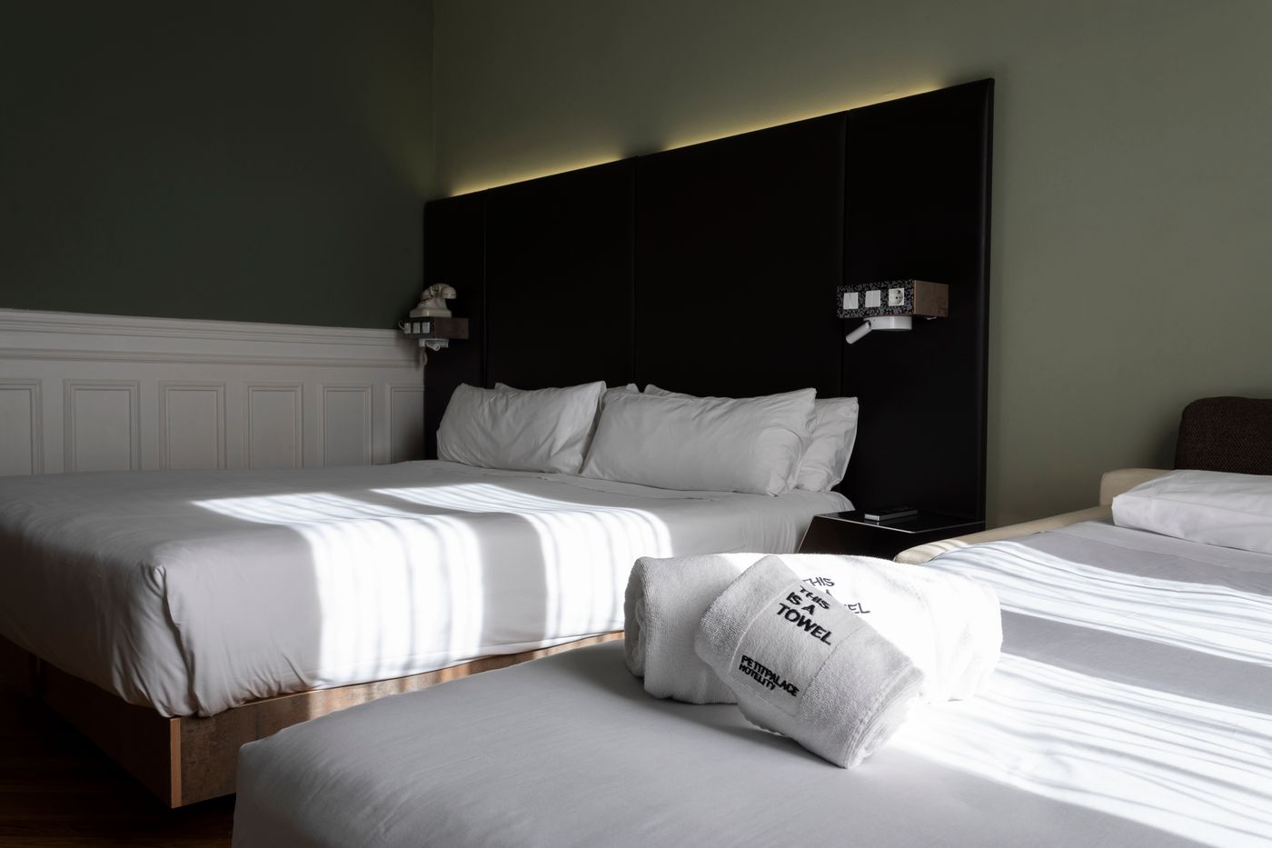 Petit-Palace-Lealtad-Plaza-Room-56