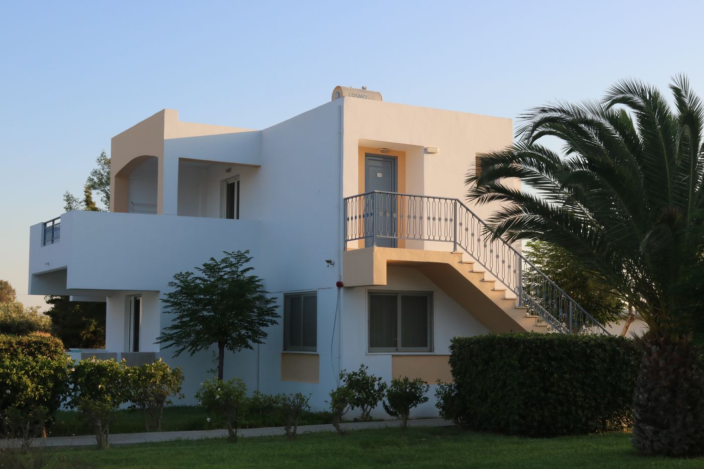 Sovereign-Beach-Hotel-Room-14