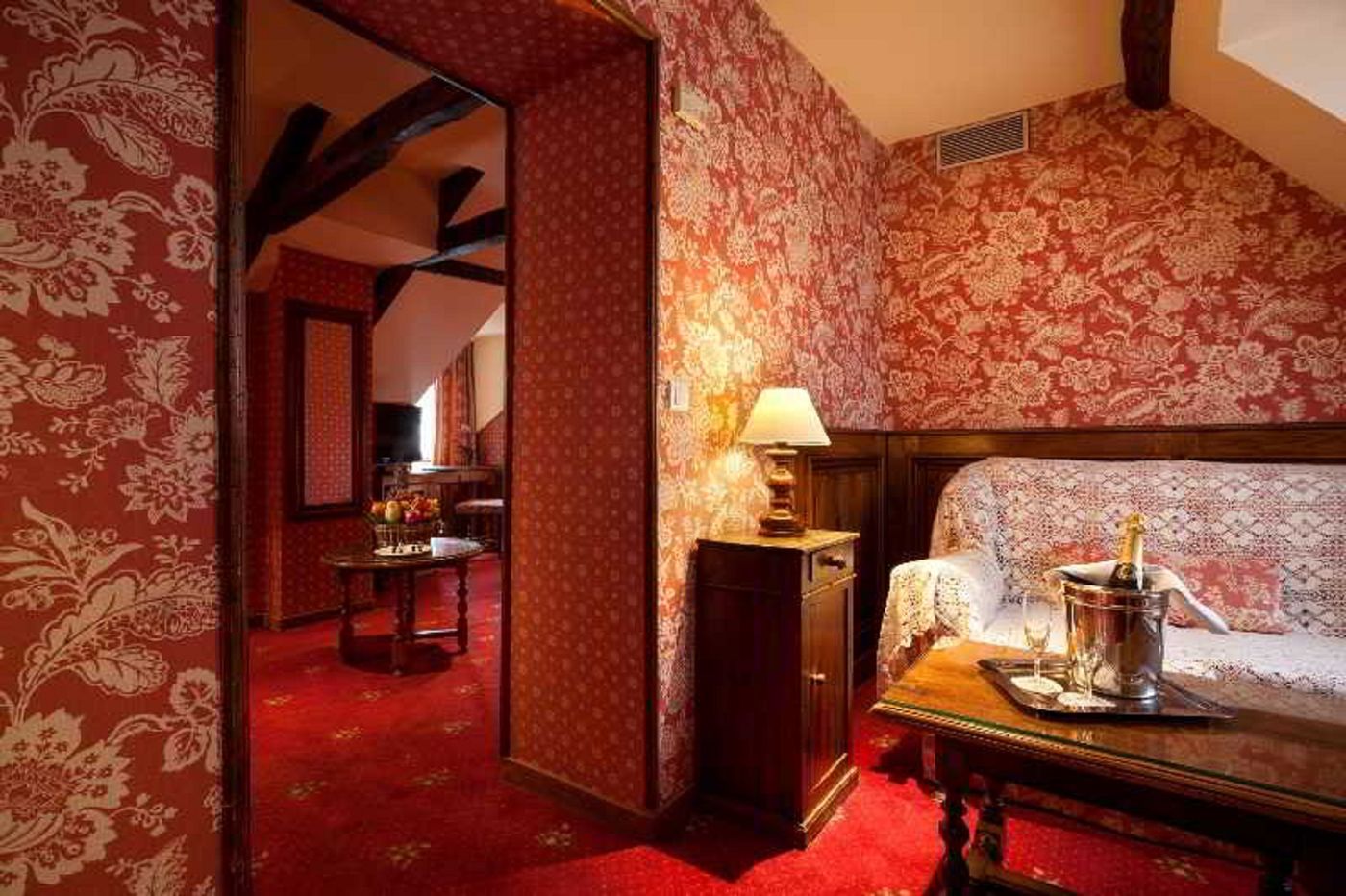 Amarante-Beau-Manoir-Room-12