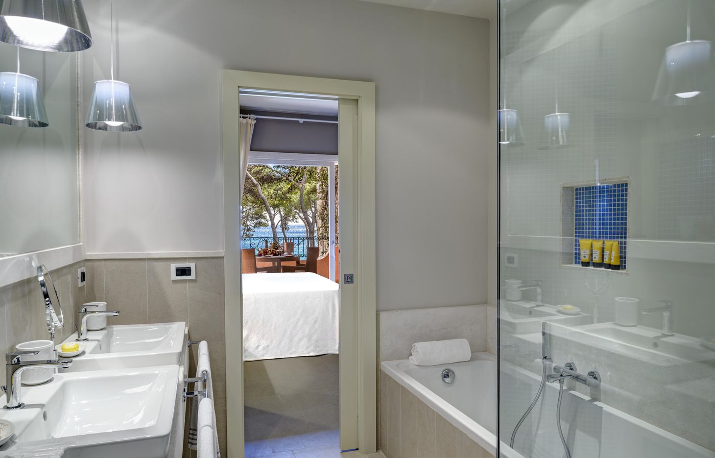 Forte-Village-Resort-Il-Castello-Room-15