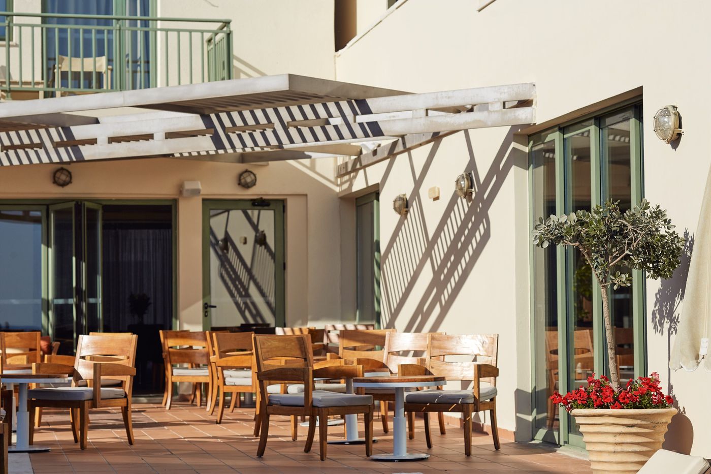 Giannoulis Grand Bay Beach Resort – Adults Only