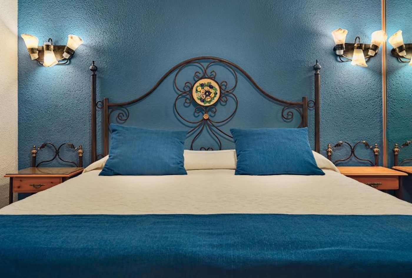 Regency-Torviscas-Apartments-Suites-Room-20