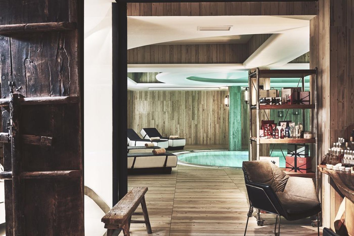 Myconian Imperial Hotel