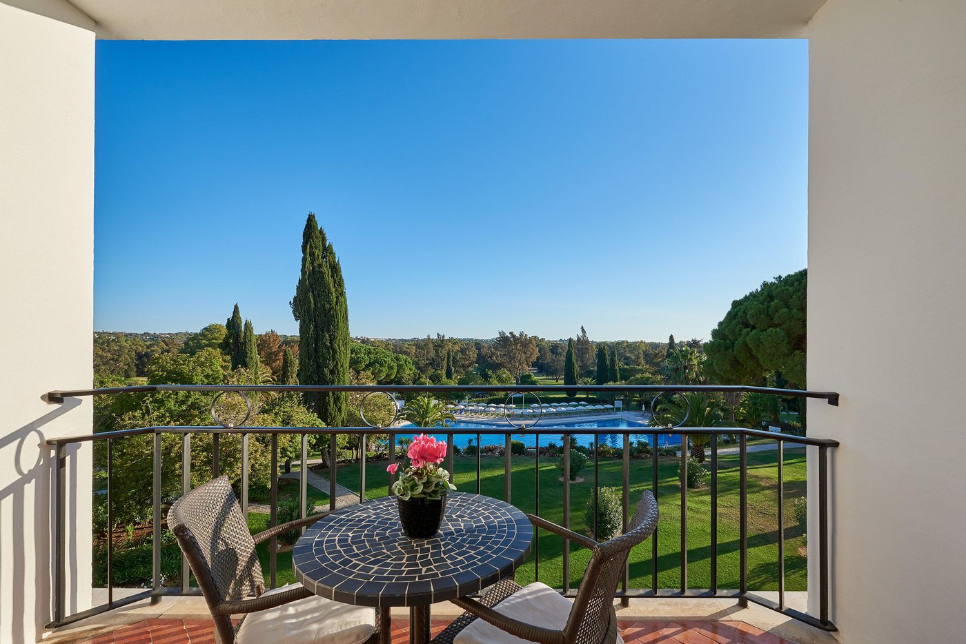 Le-Meridien-Penina-Golf---Resort-Room-21