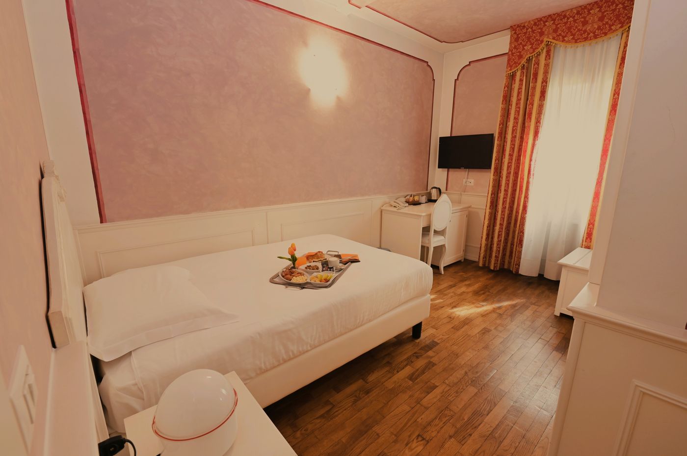 Villa-Patriarca-Room-17