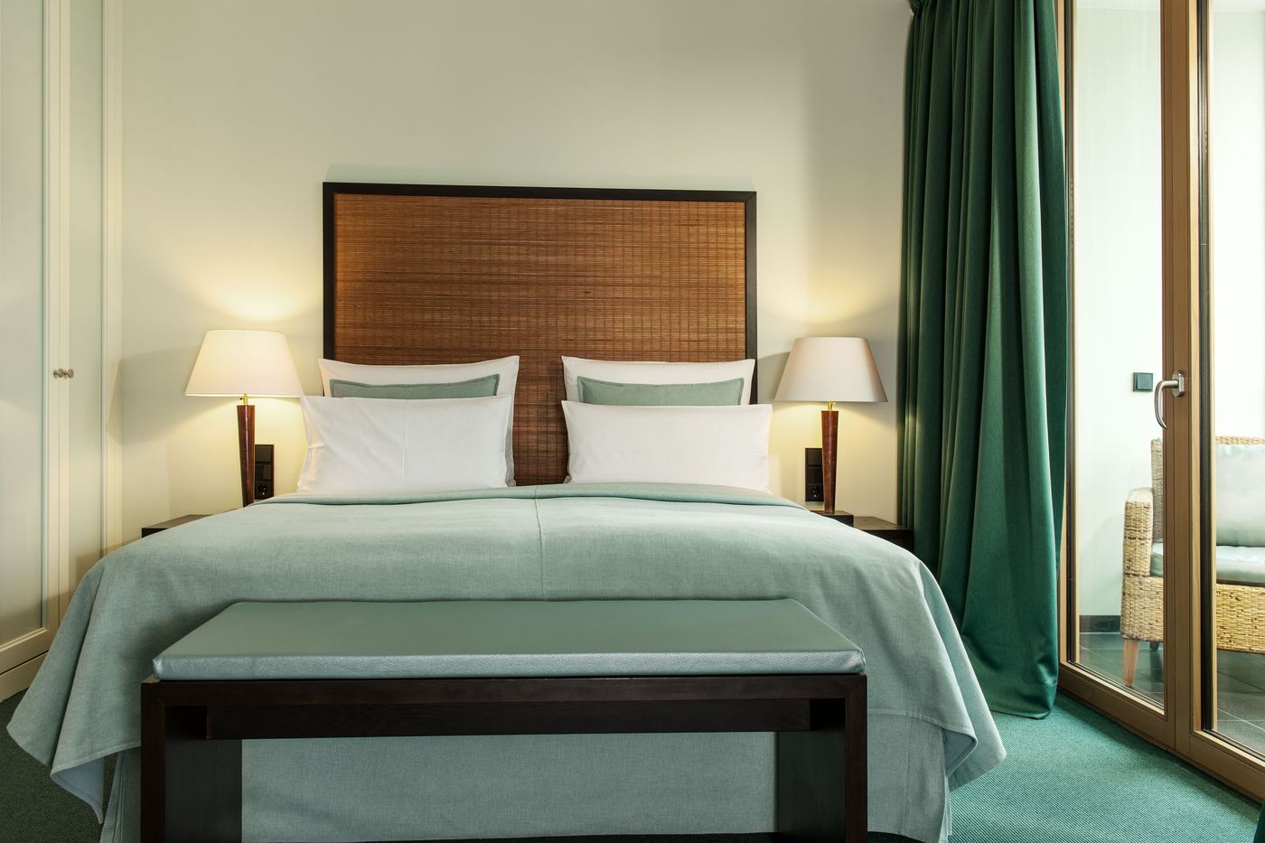 Clipper-Boardinghouse-Berlin-Gendarmenmarkt-Room-17