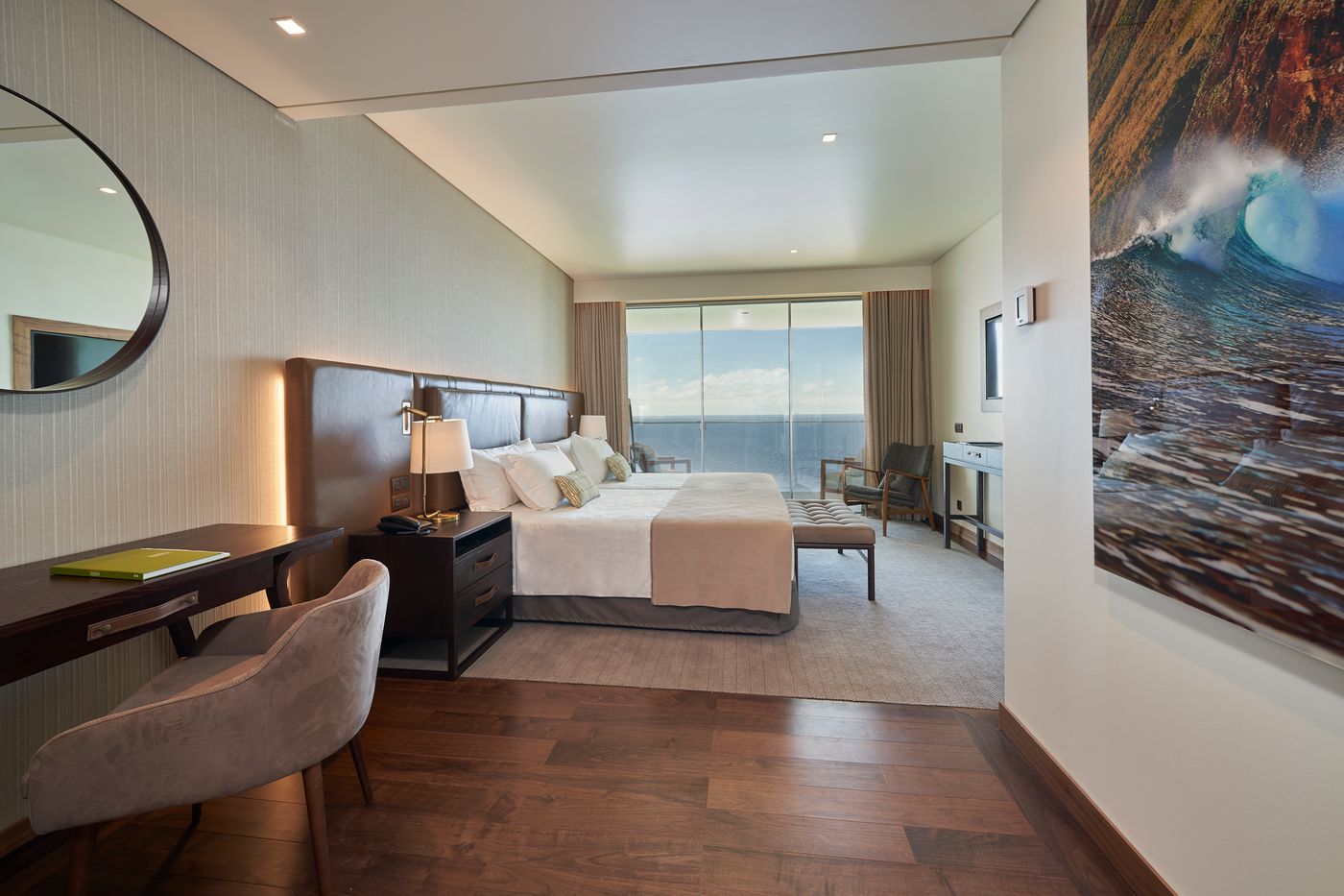 Les-Suites-at-The-Cliff-Bay-Room-10