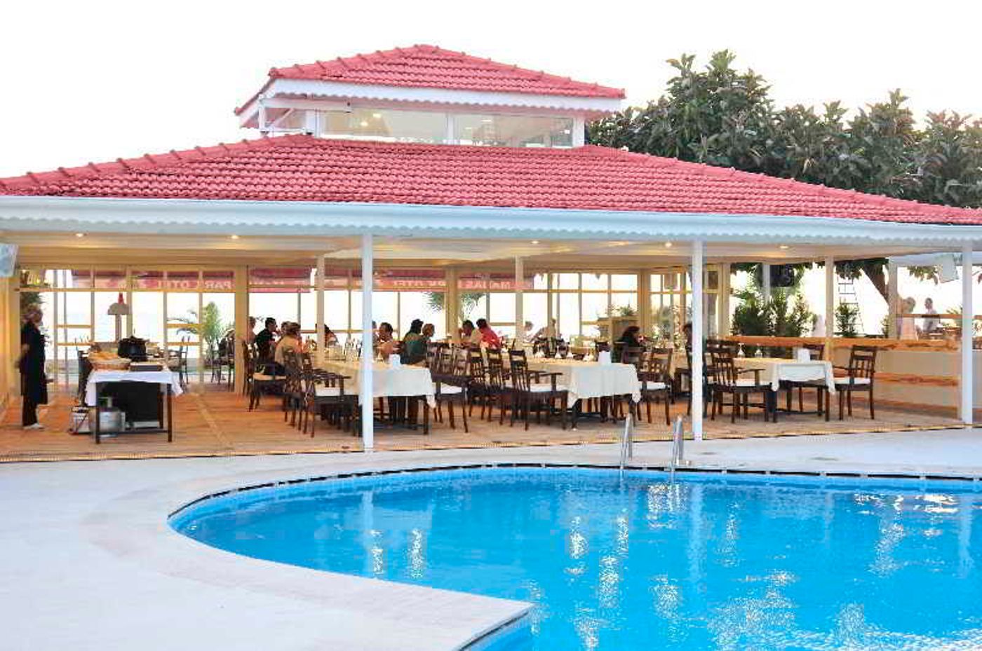 Makri-Beach-hotel-Pool-4