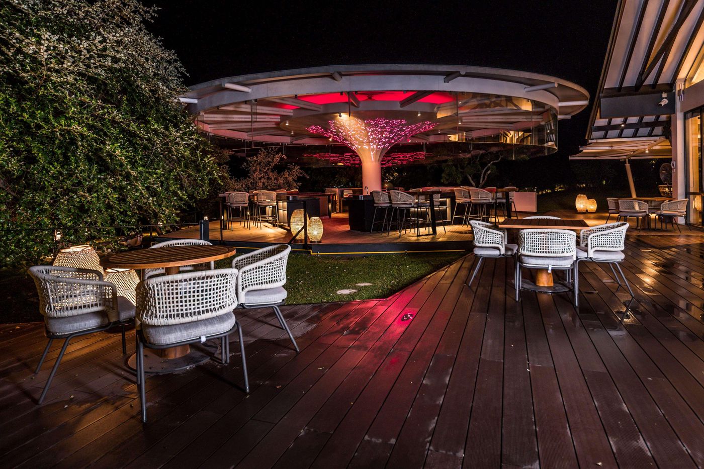 DoubleTree-by-Hilton-Weerawila-Rajawarna-Resort-Restaurant-18