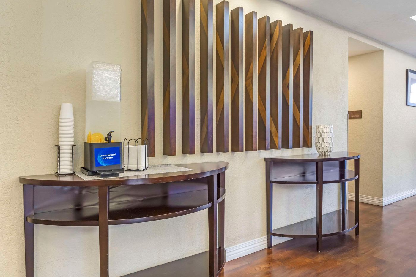 Comfort Inn & Suites Sea-Tac Airport-United States-SEATAC-Lobby-6