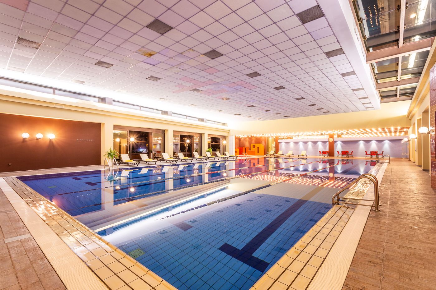 Grand-Hotel-Plovdiv-Pool-40