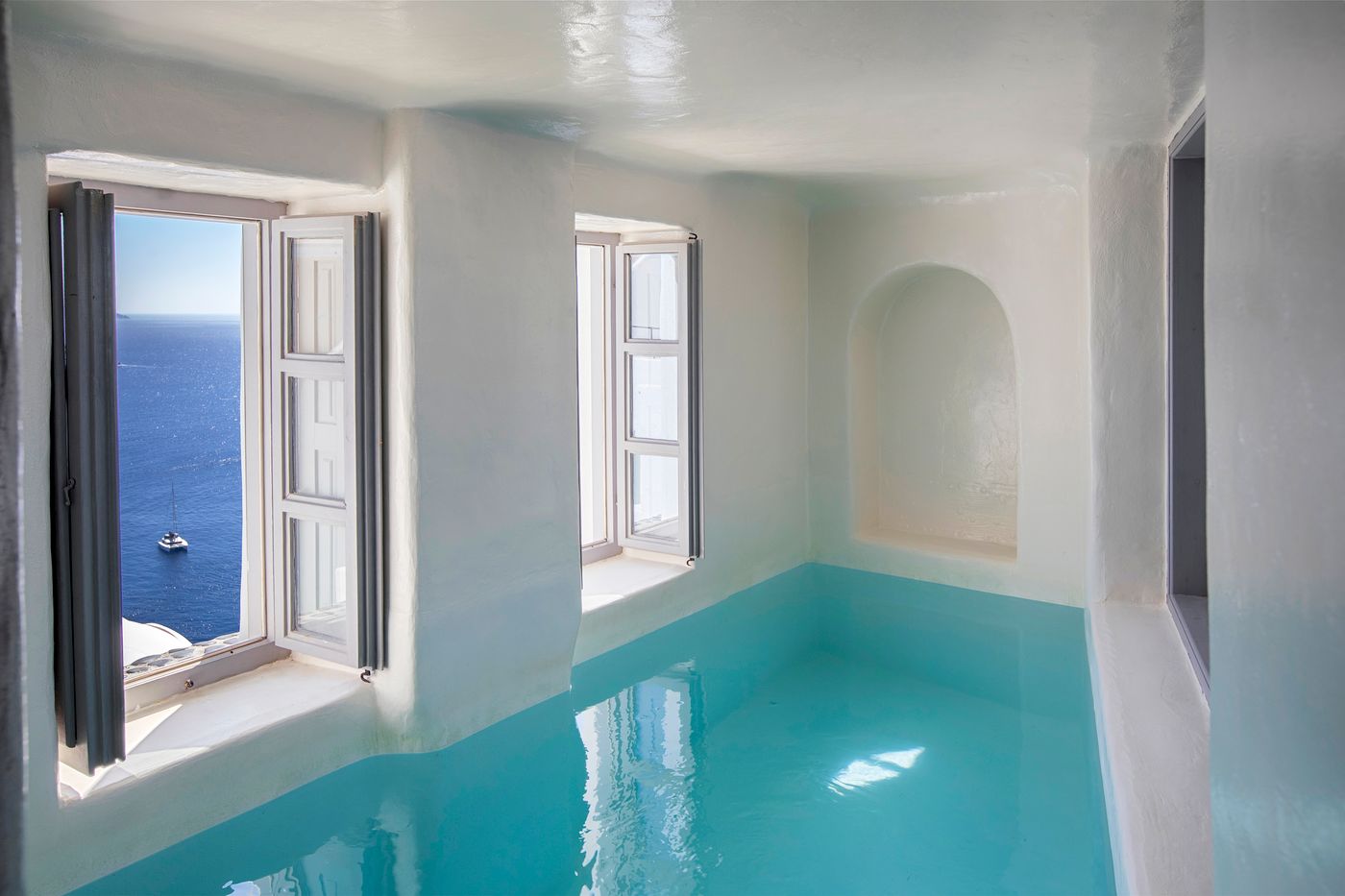 Ducato-Di-Oia-Room-41