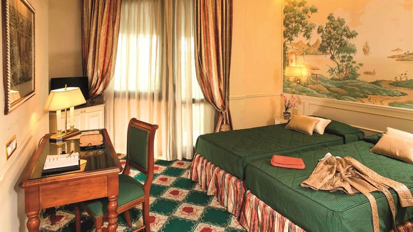 Hotel-Donna-Laura-Palace-Room-19
