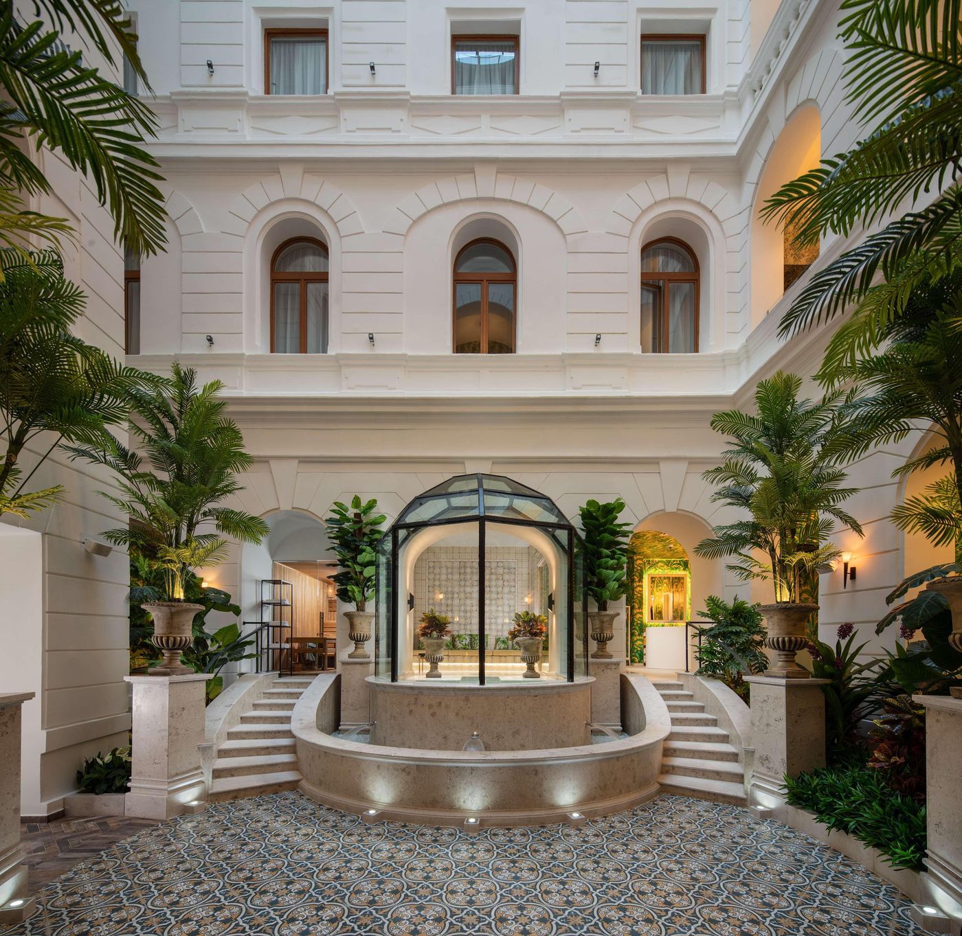 Mystery-Hotel-Budapest-Sports-and-Entertainment-13