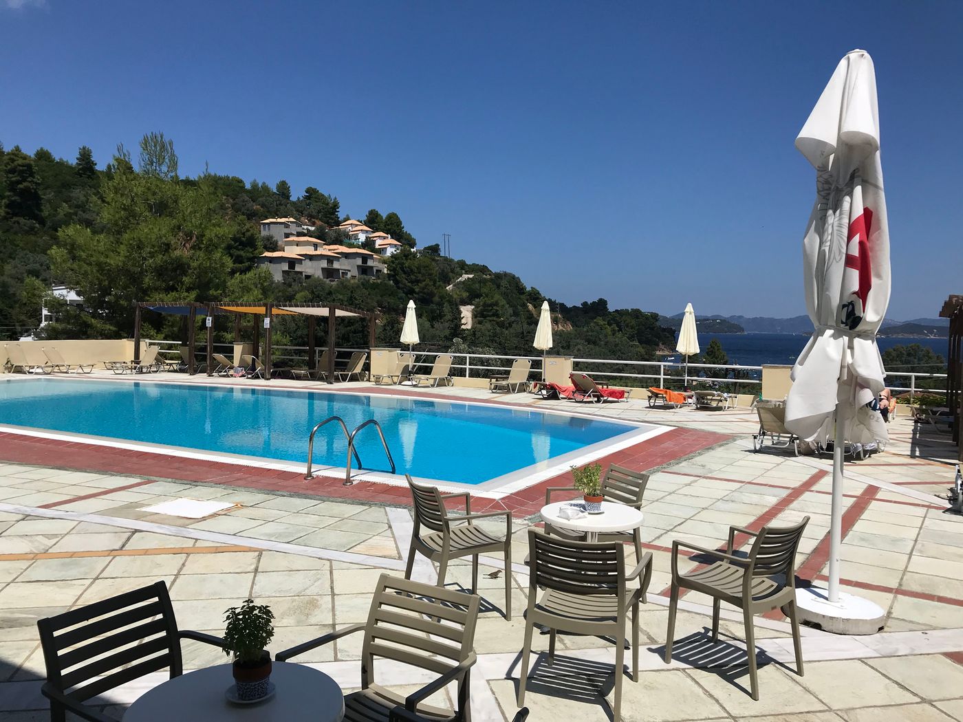 Kanapitsa-Mare-Terrace-10