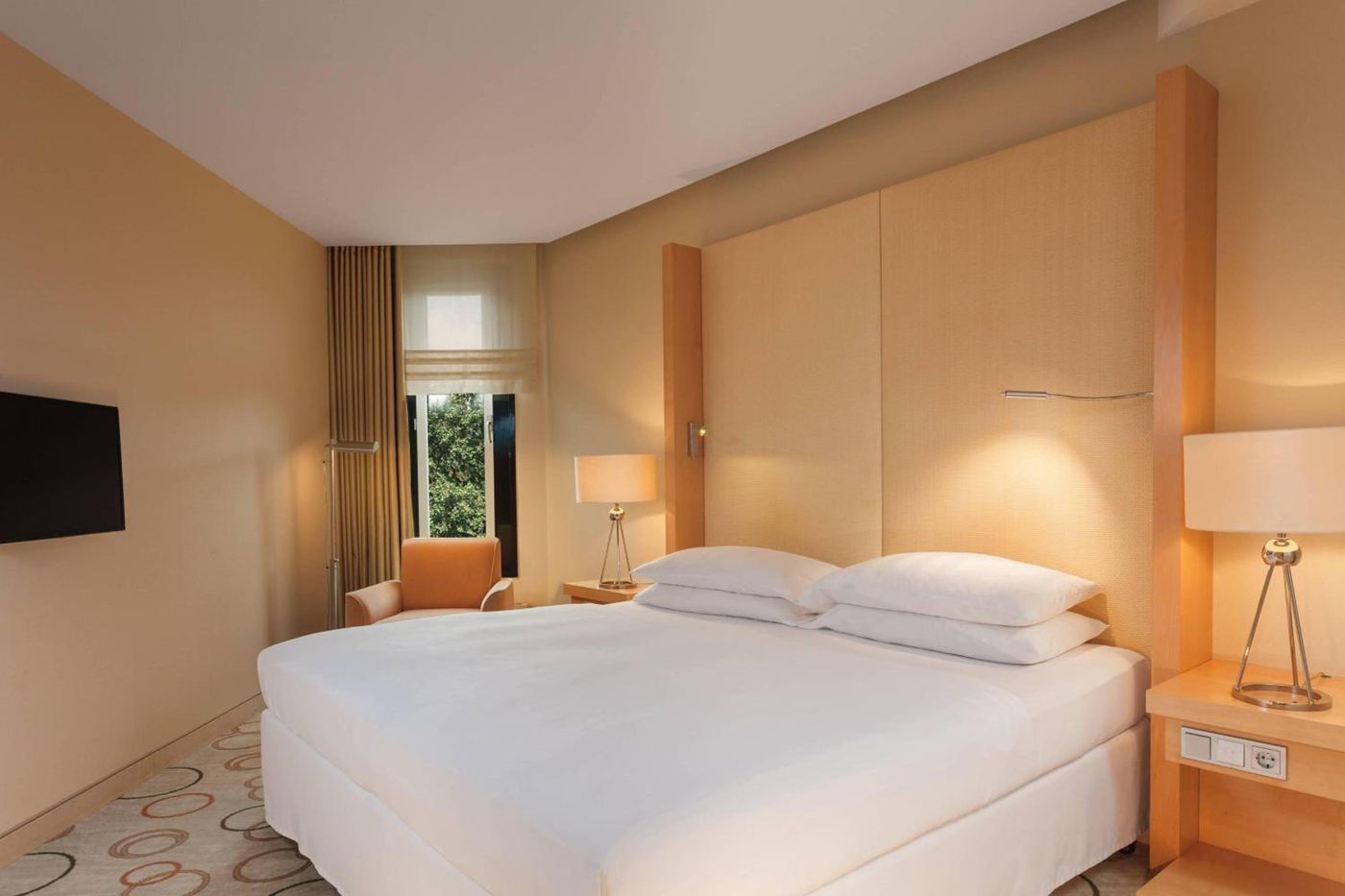 Sheraton-Berlin-Grand-Hotel-Esplanade-General-view-37