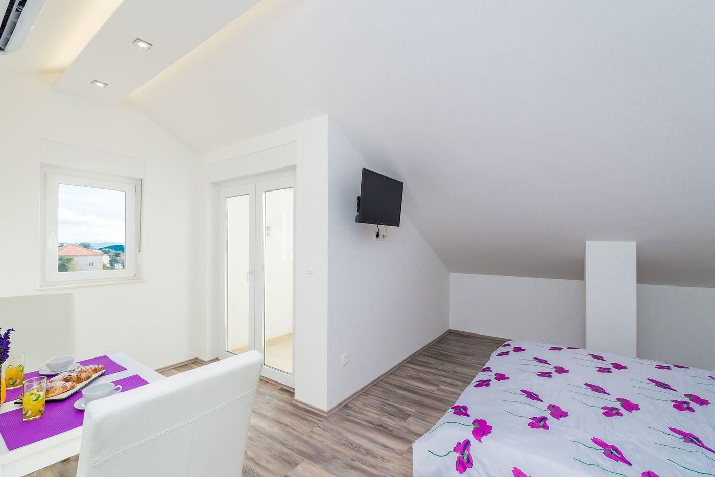 Bovolini-s-Place-Room-4