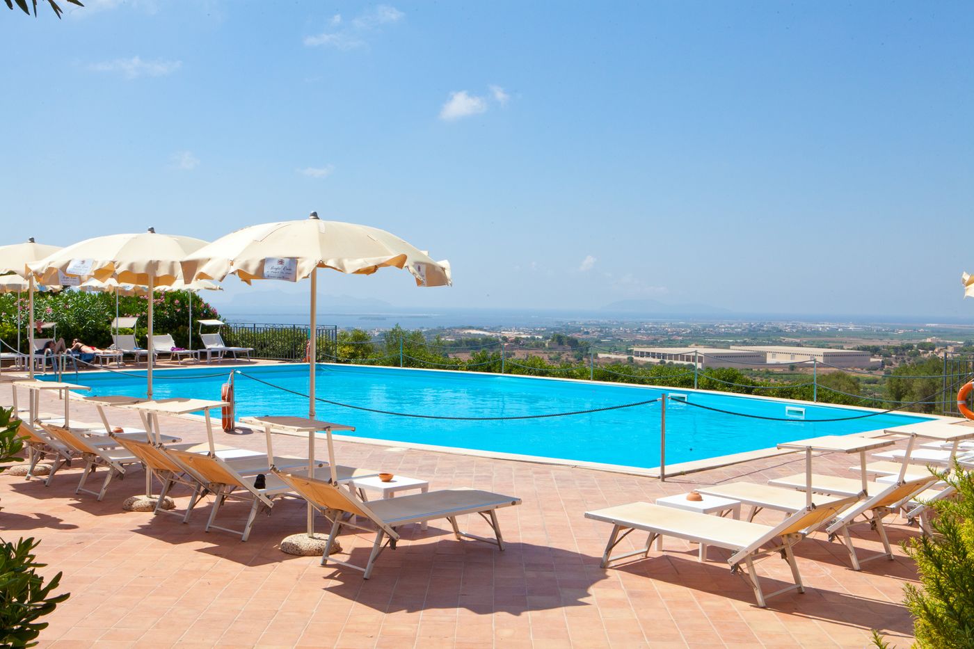 Baglio-Oneto-dei-Principi-di-San-Lorenzo-Pool-11