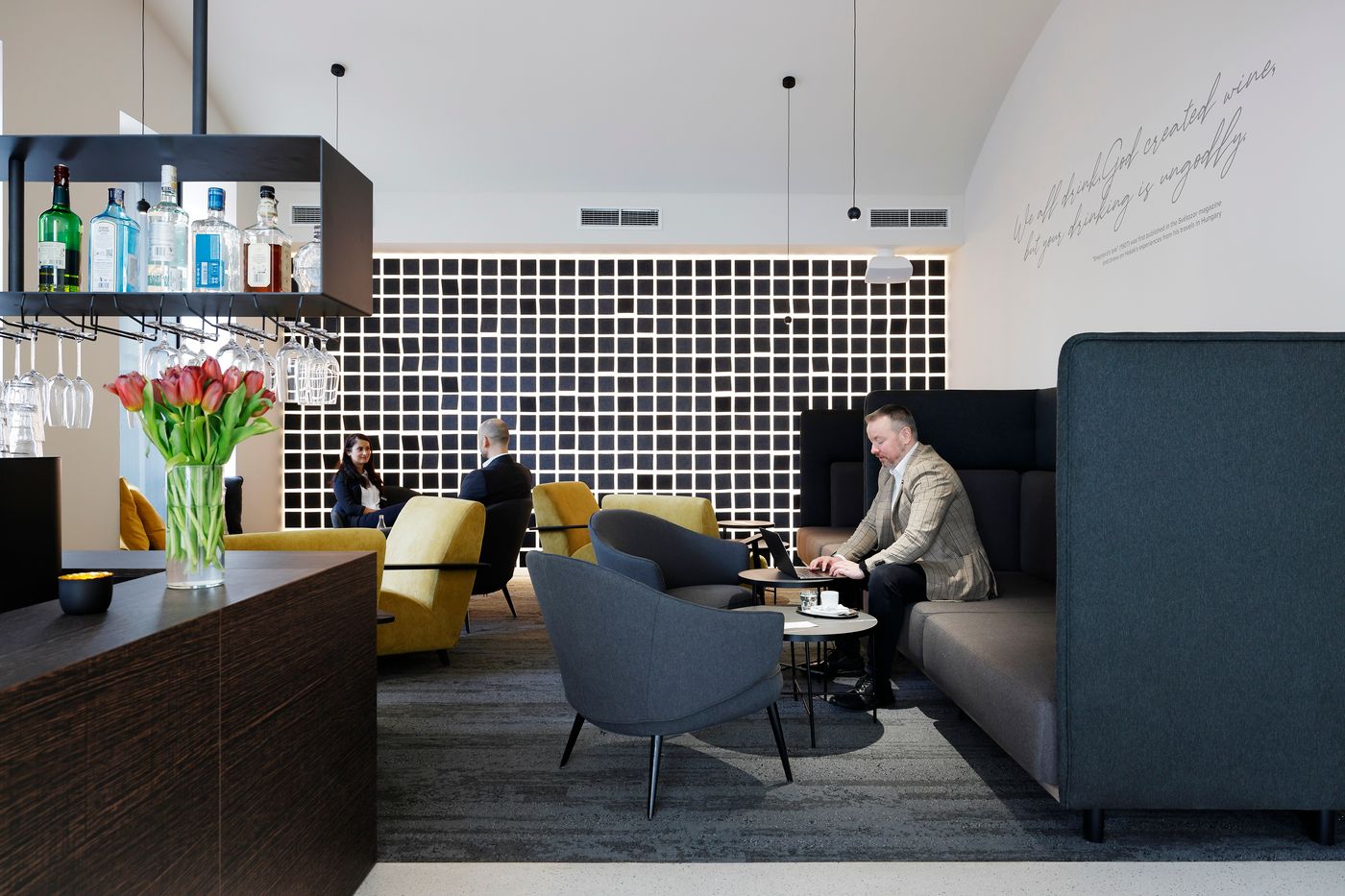 Hotel-Prokop-Square-Bar-6