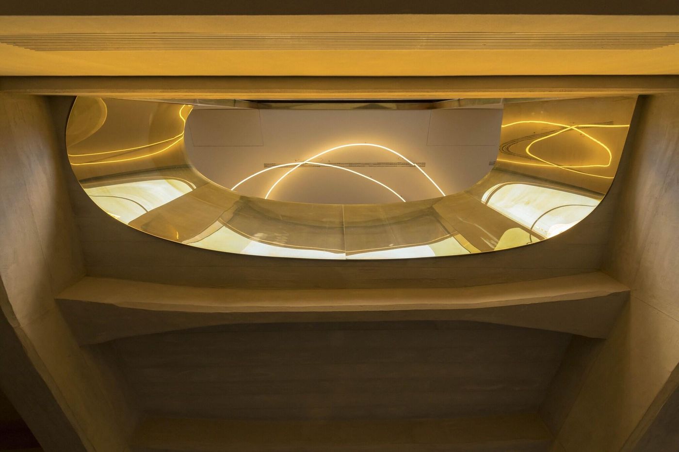 Hotel-Royal-Bissolati-Lobby-12