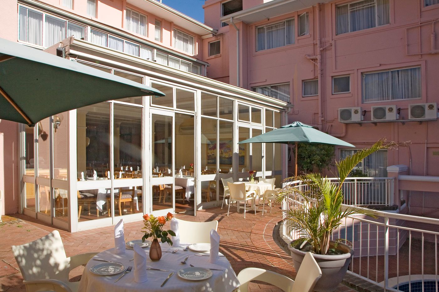 Lady-Hamilton-Terrace-2