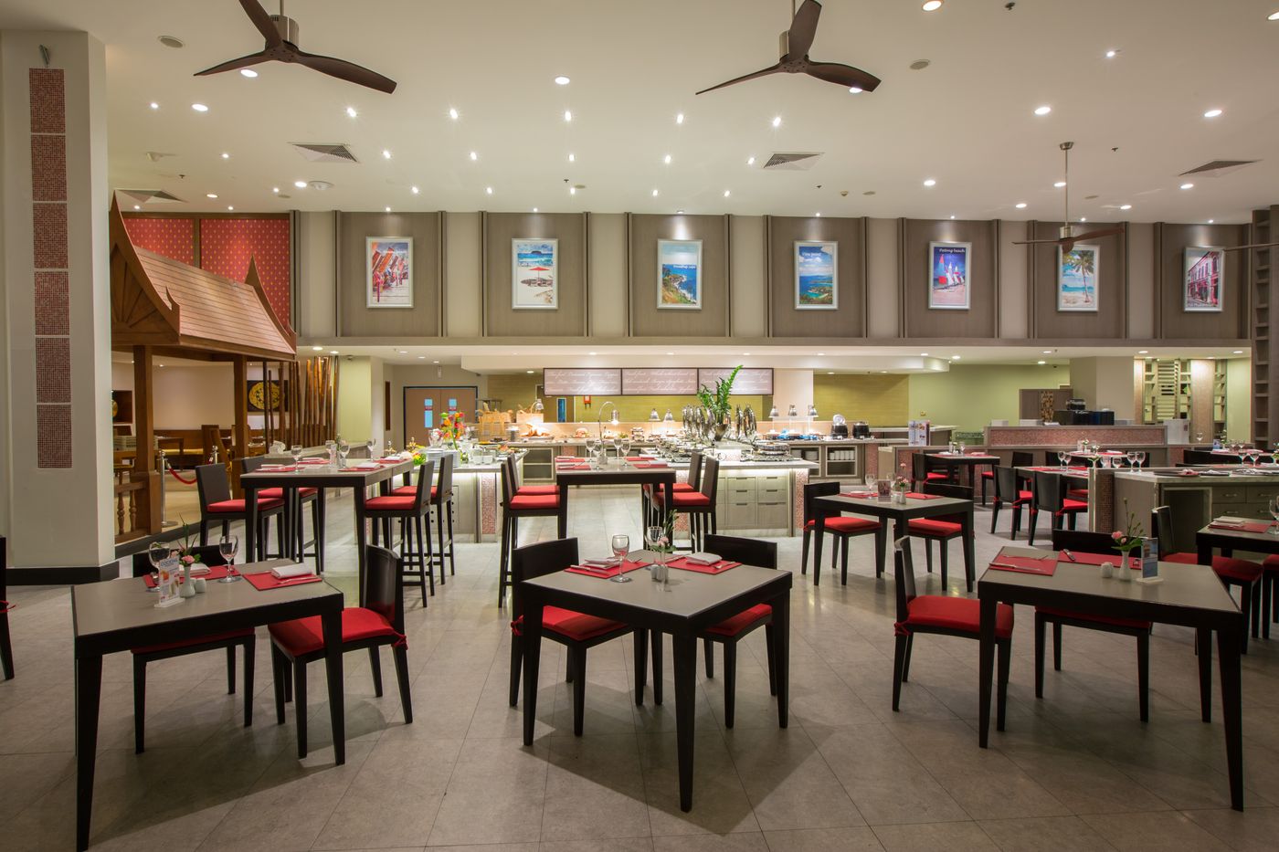 Deevana-Plaza-Phuket-Restaurant-43