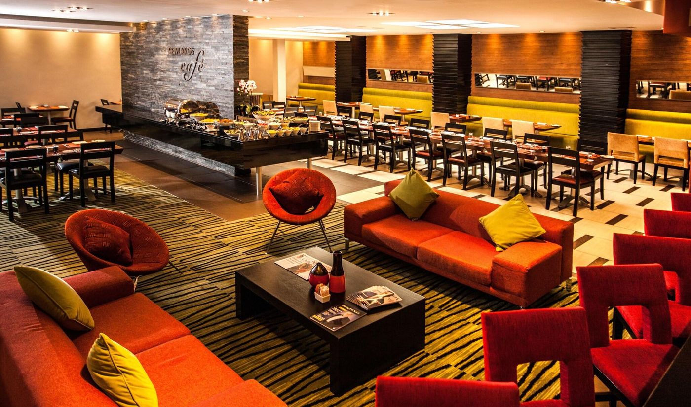 Southern-Sun-Newlands-Restaurant-13