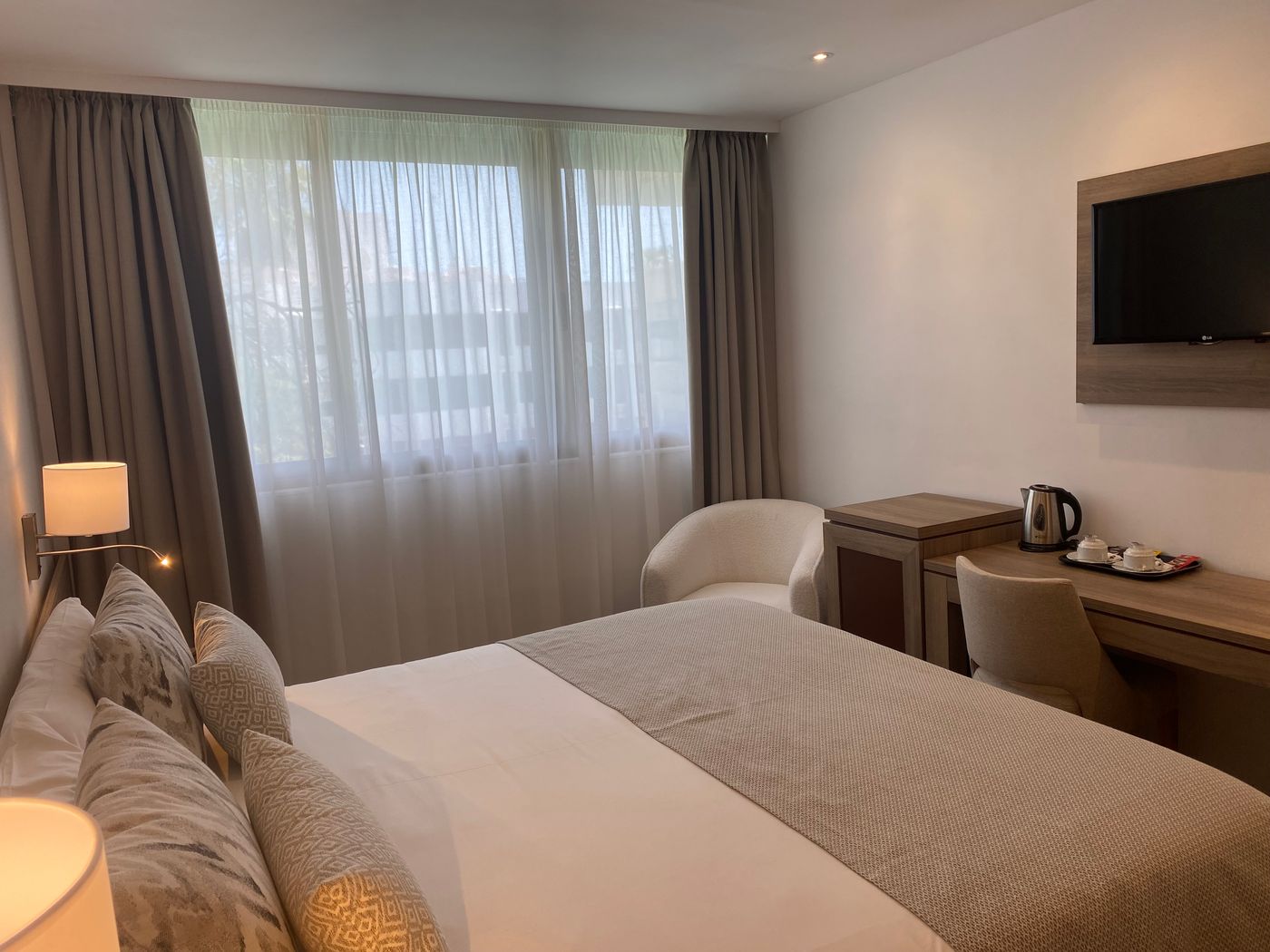 Colon-Rambla-Room-15