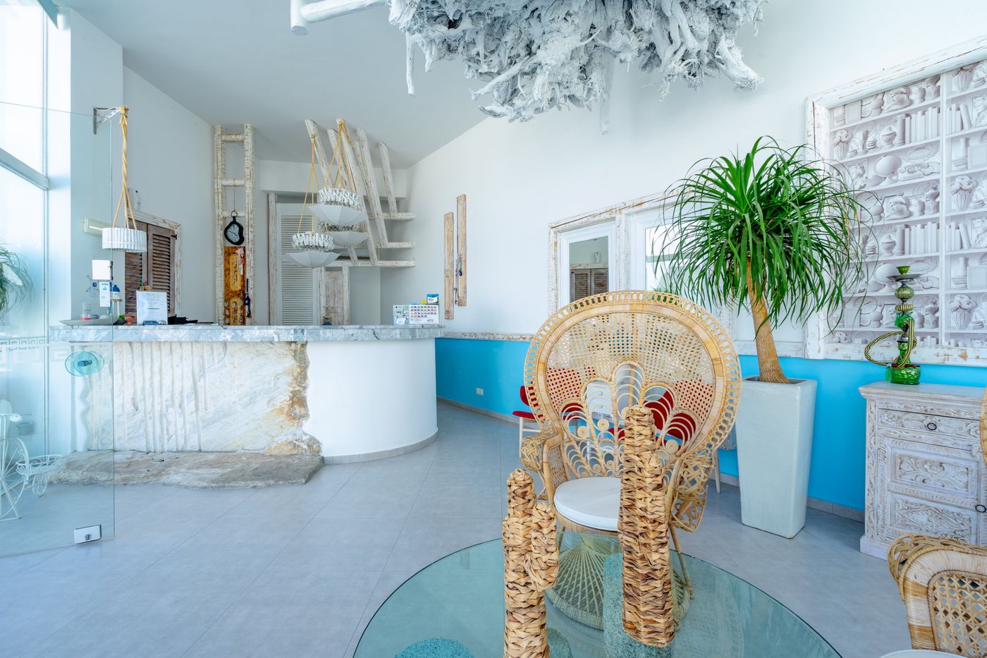 Kouros Home - Adults Only (16+)