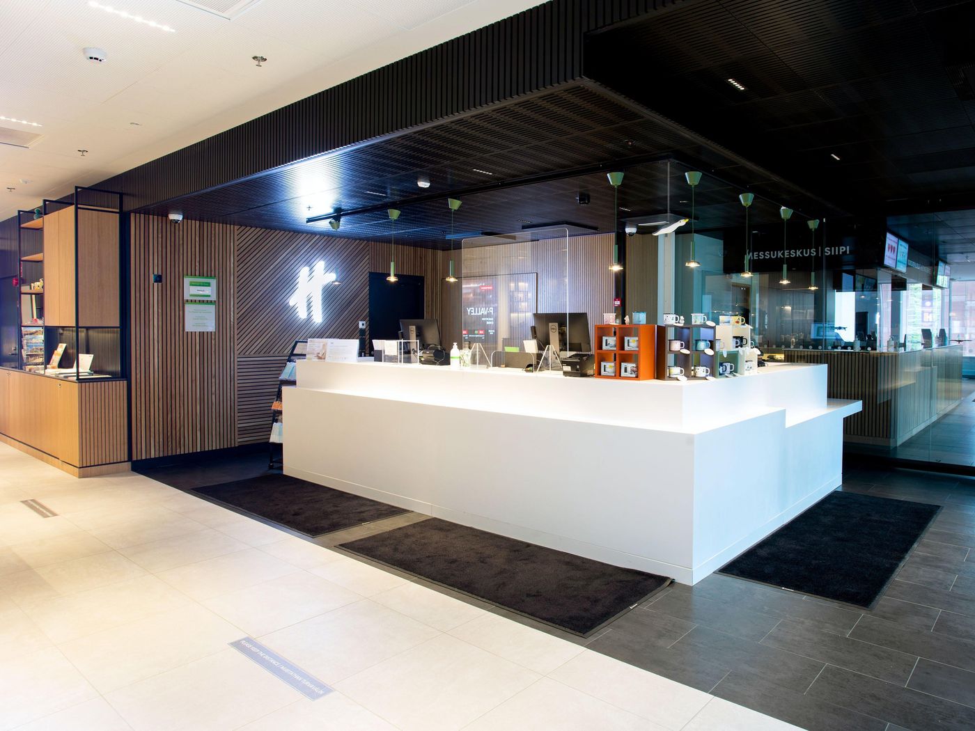 Holiday Inn Helsinki Expo-Finland-HELSINKI-General view-1