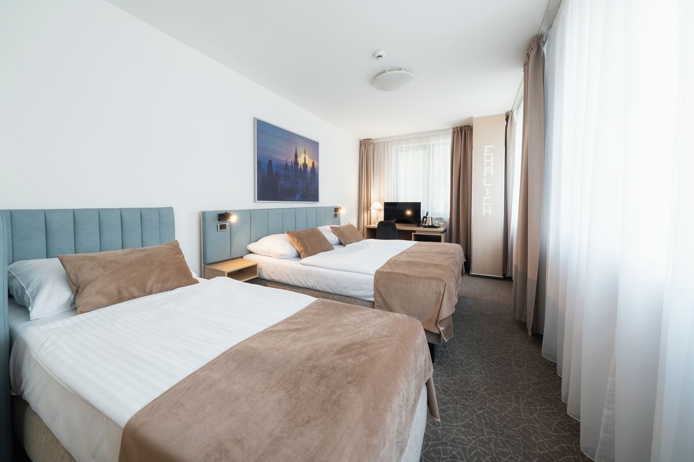 Ehrlich-Hotel-Room-15