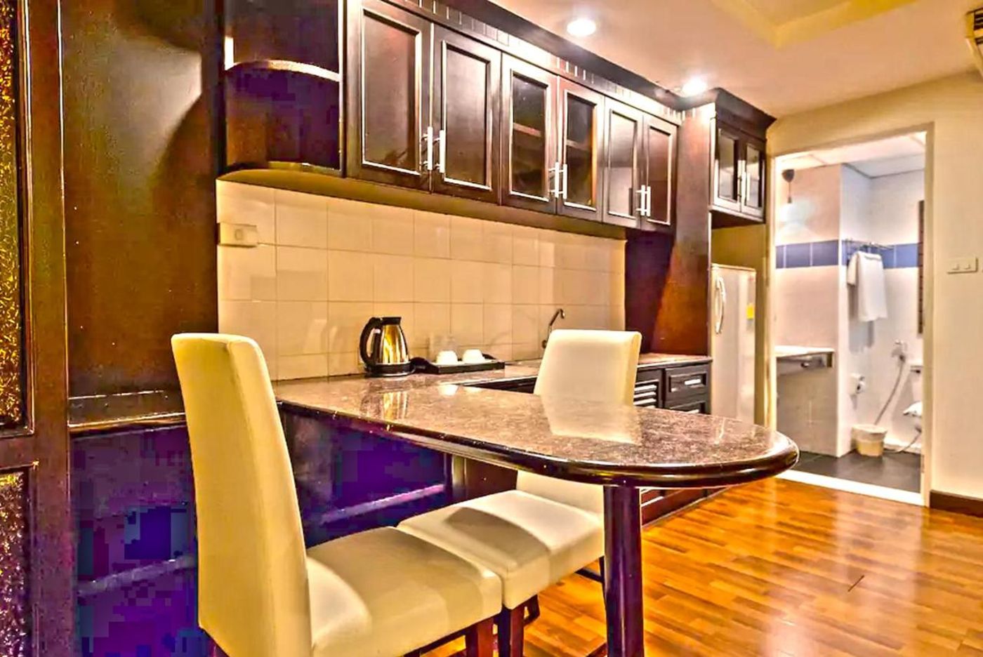 Heritage-Hotels-Sathorn-General-view-15