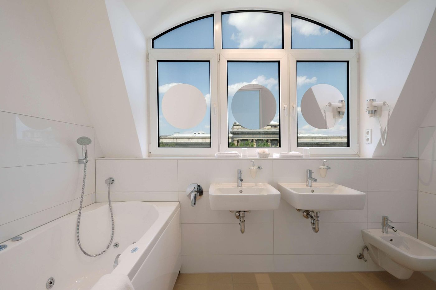 Berlin-Mitte-by-Campanile-Room-47